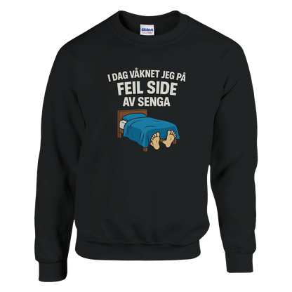 Feil Side Av Senga -Morsom Tekstprint - Norsk design