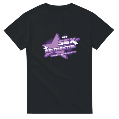 Sex Instruktør Første Time Gratis -Morsom Tekstprint - Norsk design