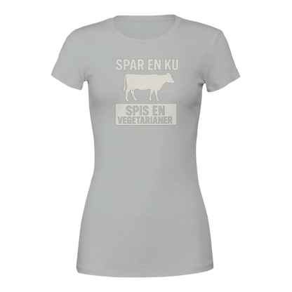 Spar En Ku -Morsom Tekstprint - Norsk design